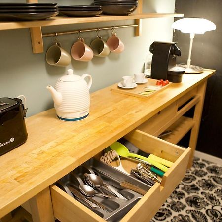 P&O Serviced Apartments Kinowa Warschau Buitenkant foto