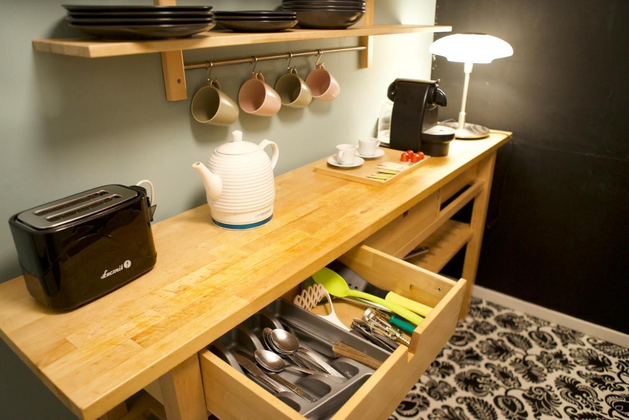 P&O Serviced Apartments Kinowa Warschau Buitenkant foto